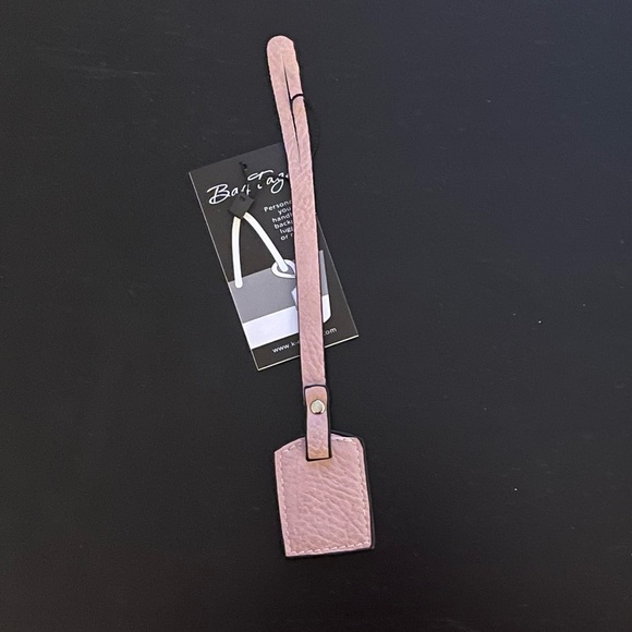 NWT “K•Carroll” Bag Tag,  Monogram Letter "J" Pink Bag Tag with "White" Letter - Picture 2 of 5